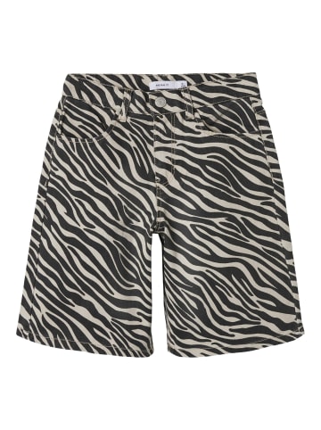 name it Shorts in Cement