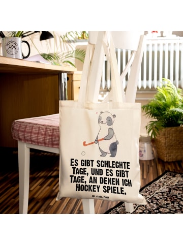 Mr. & Mrs. Panda Tragetasche Panda Hockey spielen mit Spruch in Creme