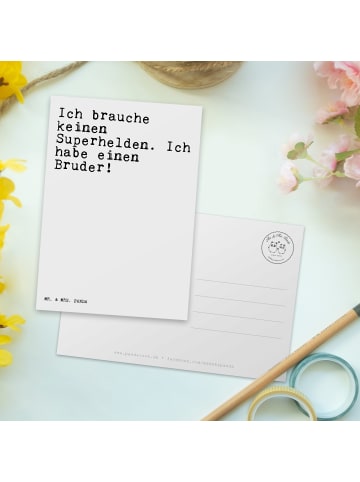 Mr. & Mrs. Panda Ansichtskarte Ich brauche keinen Superhelden...... in Weiß