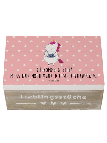 Mr. & Mrs. Panda Kiste Einhorn Fotograf mit Spruch in Rot Pastell