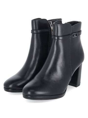 Tamaris Schlupfstiefel in black