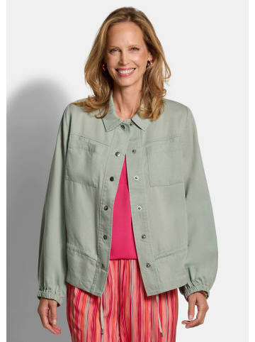 GOLDNER Kurzgröße: Freizeitjacke mit Hemdkragen in salbei