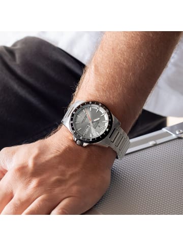 Festina Titan Herrenuhr Quarz Anthrazit