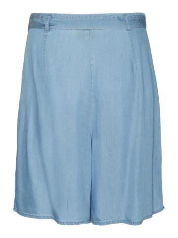 Vero Moda Short in Light Blue Denim