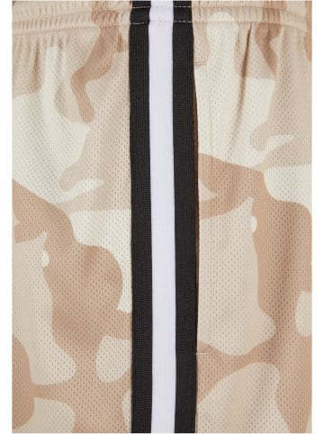 Urban Classics Shorts in simplesandcamo