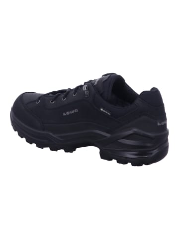 LOWA Wanderschuh in schwarz