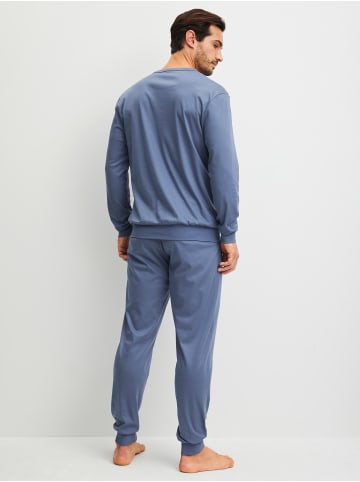 Calida Pyjama in coastal fjord