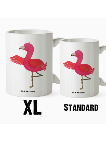 Mr. & Mrs. Panda XL Tasse Flamingo Yoga ohne Spruch in Weiß