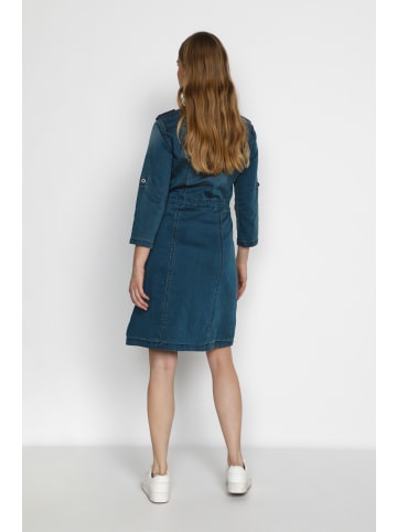 Cream Kleid Uniform Feminine in Royal Navy Blue