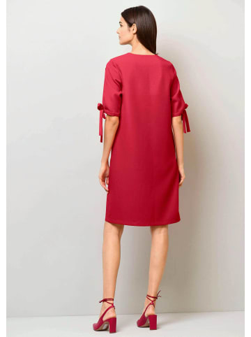 Alba Moda Elegantes Freizeitkleid mit Schlitz in rot