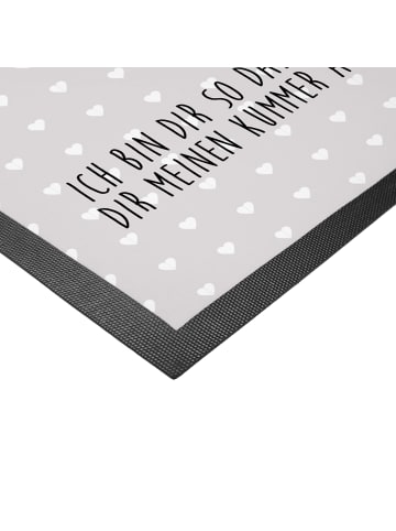 Mr. & Mrs. Panda Schmutzfangmatte Pinguine trösten mit Spruch in Grau Pastell