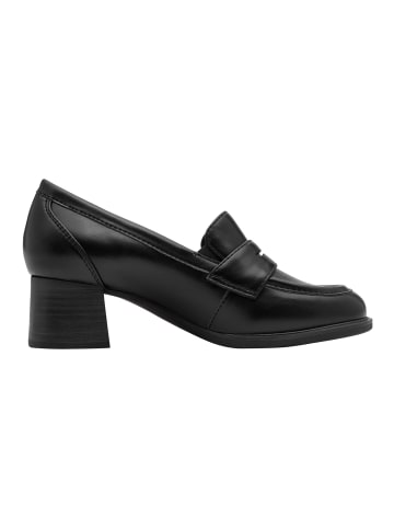 Jana Trotteur in BLACK