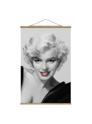 WALLART Stoffbild mit Posterleisten - Marilyn auf Sofa in Grau