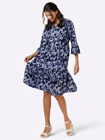 Sieh an! Stufenkleid in marine-himmelblau-bedruckt
