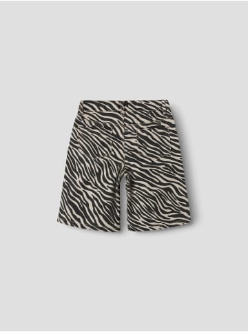 name it Shorts in Cement