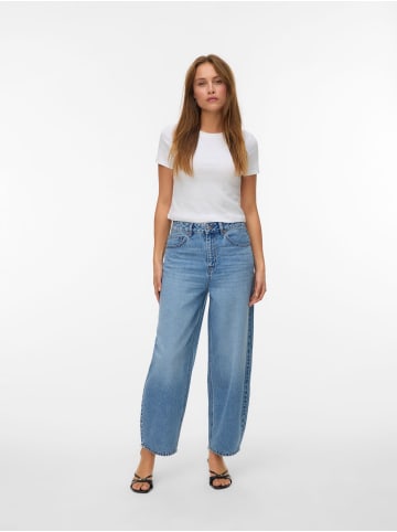 Vero Moda Mom Jeans in Medium Blue Denim