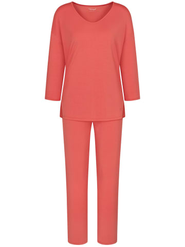 Triumph Pyjama Timeless Sensuality in Deep Blush