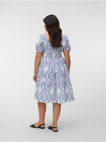 Vero Moda Gesmoktes Kleid in Snow White