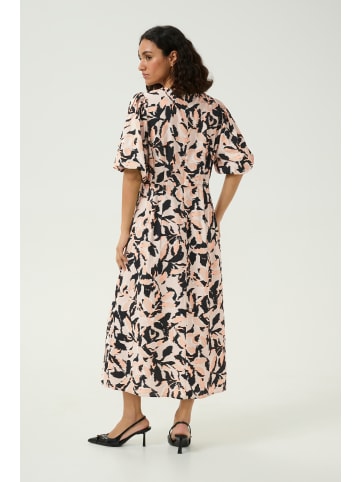 Kaffe Kleid KApaco Tight fit in Beige/Black/Peach Blurry Leaf