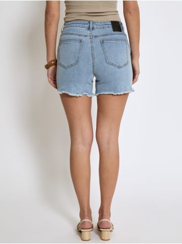 Peppercorn Shorts in Light Blue Wash