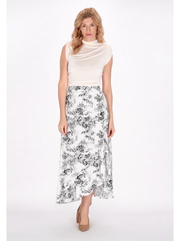 Usha Women Skirt in white black