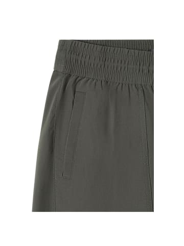 Cecil Short in clear khaki