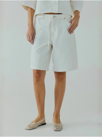 Norr Shorts Kenzina in White wash