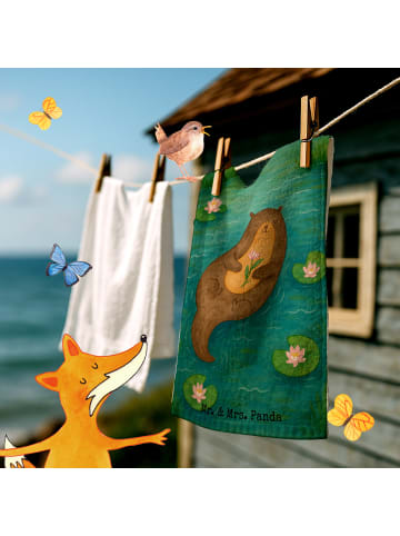 Mr. & Mrs. Panda Handtuch Otter Seerose Design ohne Spruch in Weiß