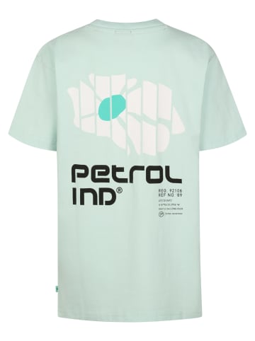 Petrol Industries T-Shirt mit grafischem Rückenprint Aguila in Grün