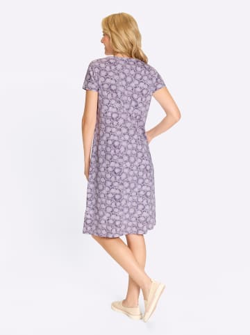 Sieh an! Jersey-Kleid in flieder-feige-bedruckt