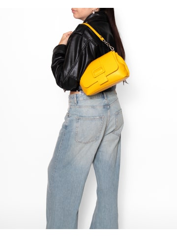 Chiara Ferretti Schultertasche in YELLOW