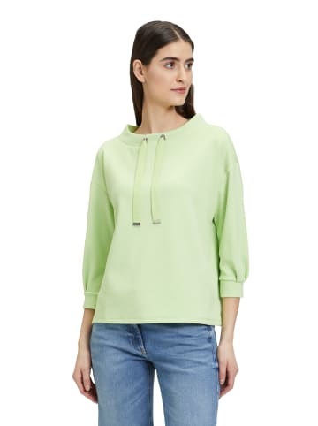 Betty Barclay Sweatshirt mit Kragen in Jade Lime