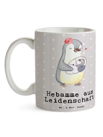 Mr. & Mrs. Panda Kaffeetasse Hebamme Leidenschaft mit Spruch in Grau Pastell