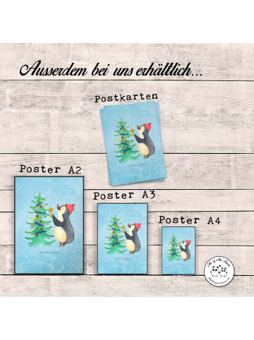 Mr. & Mrs. Panda Poster Pinguin Weihnachtsbaum ohne Spruch in Eisblau