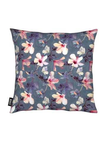 Juniqe Kissen "Butterflies & Hibiscus Flowers" in Grau & Rosa