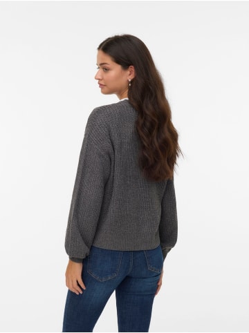 Vero Moda Strickjacke in Asphalt