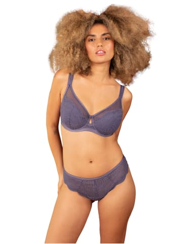 SugarShape String LUXE in storm