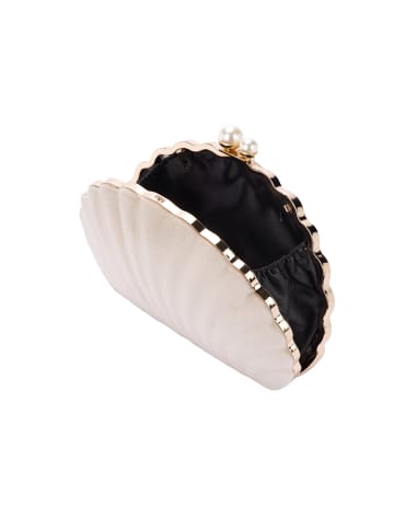 Blonda Women Clutch in Gold