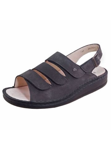 Finn Comfort Sandale in grau