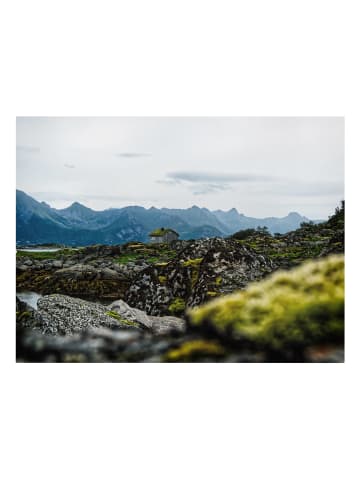 WALLART Leinwandbild - Einsame Hütte in Norwegen in Grün