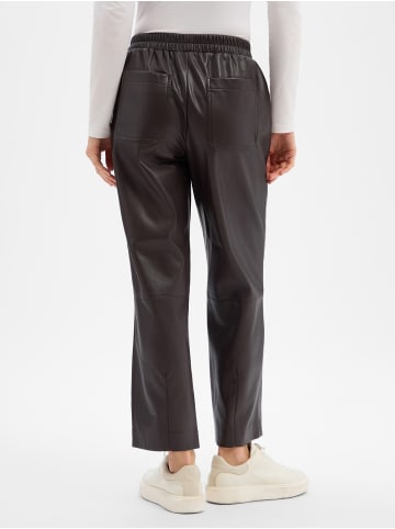 Marie Lund Kunstlederhose in schoko - 0001