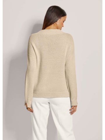 MADELEINE Kurzer Stehkragen-Pullover in goldfarben / kiesel