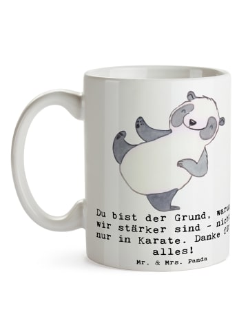 Mr. & Mrs. Panda Tasse Karate Trainerin Stärke mit Spruch in Weiß