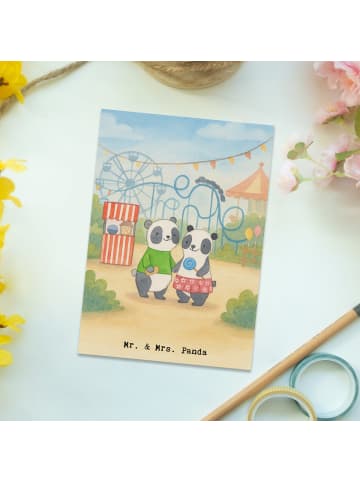 Mr. & Mrs. Panda Postkarte Pandas Freizeitpark besuchen Design o... in Weiß