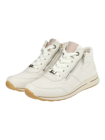 ara Sneaker in Cream