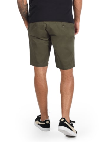 BLEND Chinoshorts in grün