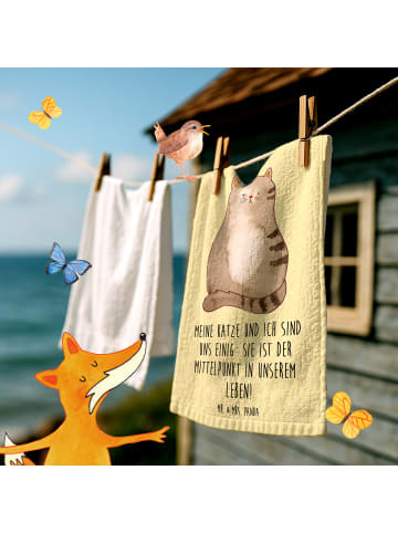 Mr. & Mrs. Panda Handtuch Katze Sitzen mit Spruch in Gelb Pastell