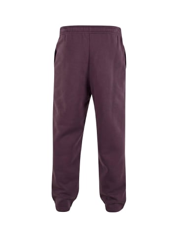 Urban Classics Track Pant in plumpurple