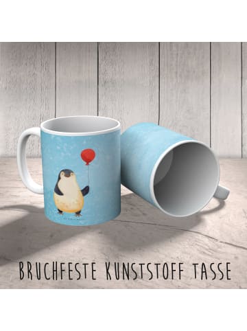 Mr. & Mrs. Panda Kindertasse Pinguin Luftballon ohne Spruch in Eisblau