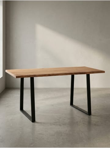 KADIMA DESIGN Esstisch Akazie Industrial-Design, Baumkante, Handarbeit